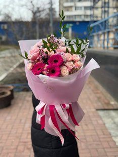 Букет (троянда садова, троянда, гербера, хамелаціум, хризантема, рускус) 2519 фото